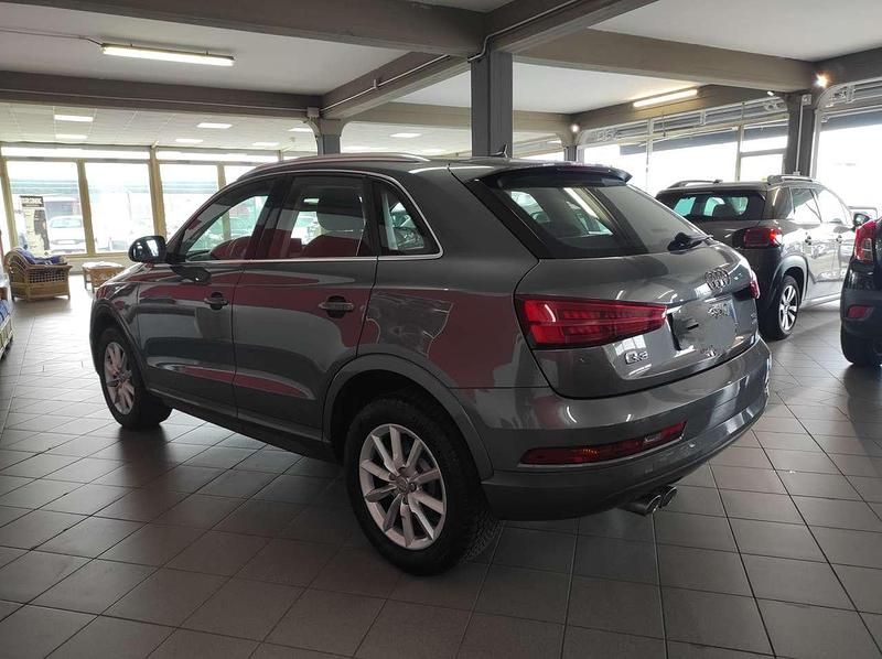 Usata Audi Q3 Business 150 CV (110 kW) 2016 Grigio scuro metallizzato SUV