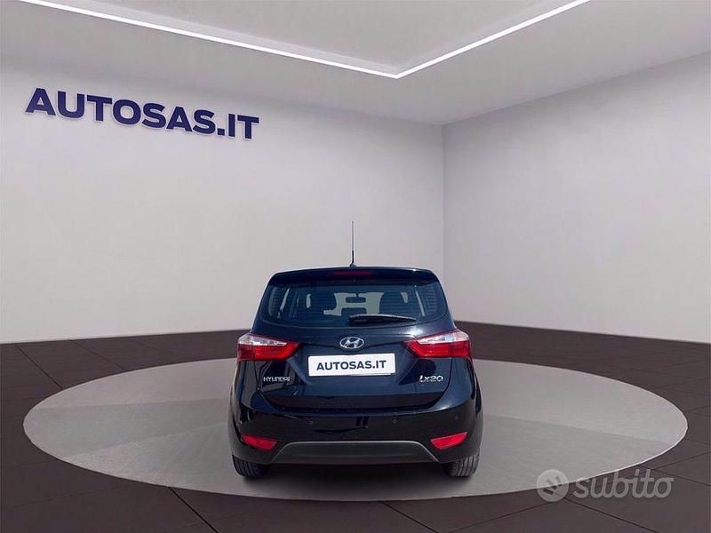 Usata Hyundai ix20 Xpossible 90 CV (66 kW) 2015 Nero Utilitaria
