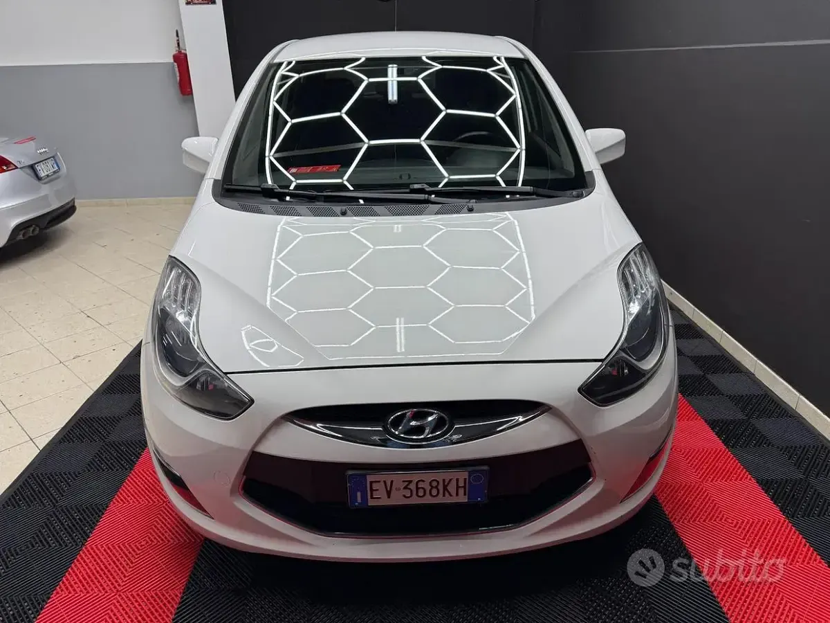 Usata Hyundai ix20 Xpossible 90 CV (66 kW) 2014 Bianco Utilitaria