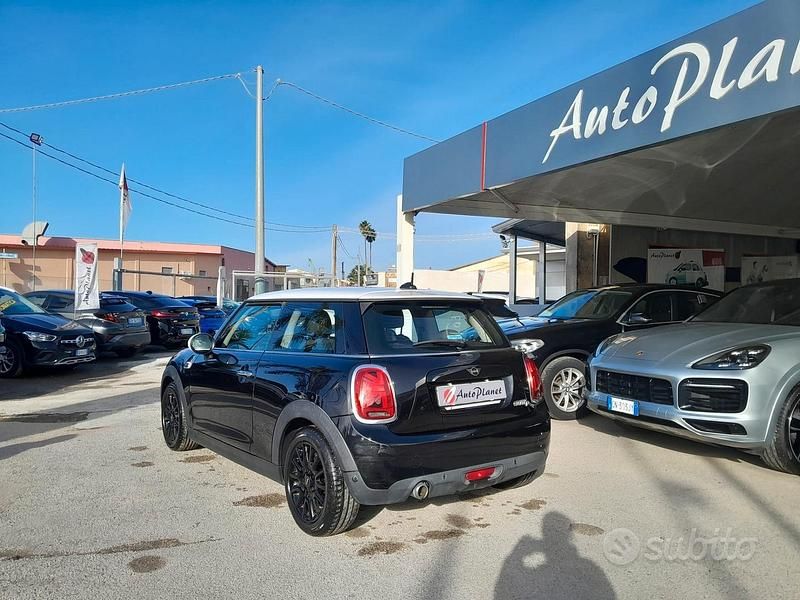Usata Mini One D Hype 115 CV (84 kW) 2018 Nero Utilitaria