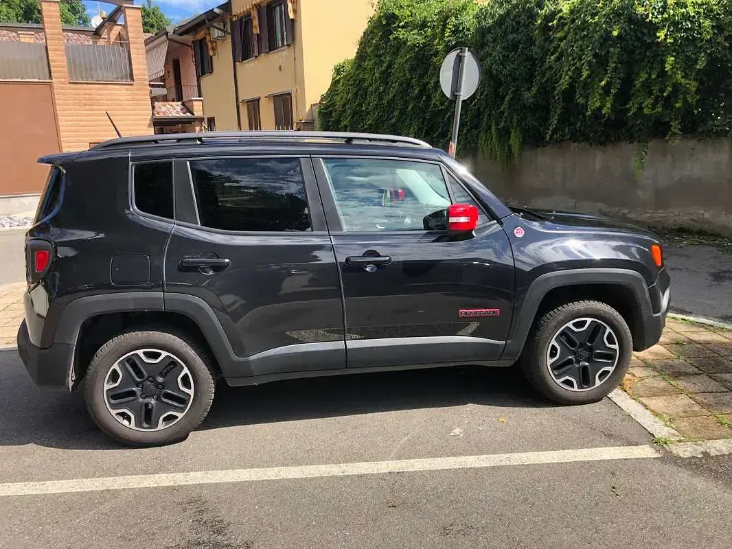 Usata Jeep Renegade Trailhawk 170 CV (125 kW) 2015 SUV