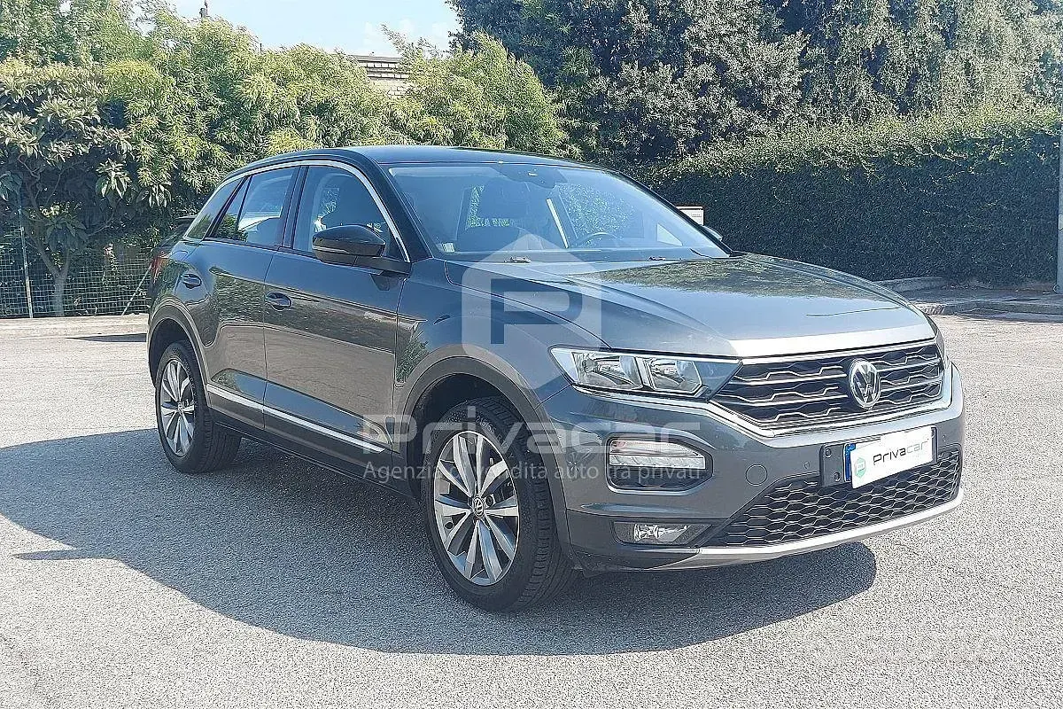 Usata VW T-Roc Style 116 CV (85 kW) 2019 Grigio SUV
