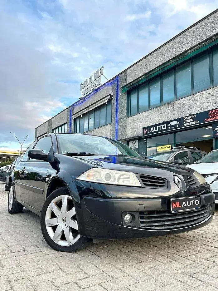 Usata Renault Mégane Dynamique 106 CV (77 kW) 2007 Berlina
