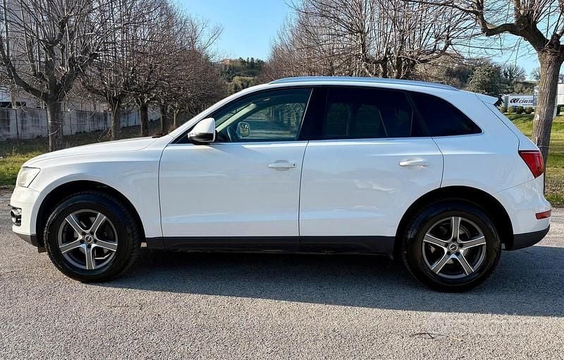 Usata Audi Q5 Advanced 170 CV (125 kW) 2011 Bianco SUV