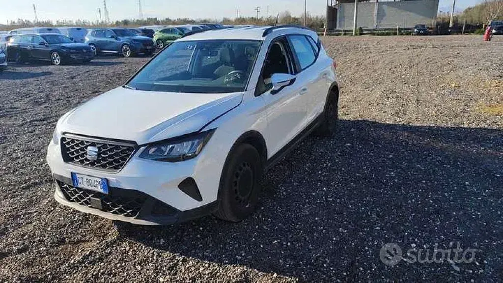 Usata Seat Arona 95 CV (69 kW) 2024 Bianco SUV