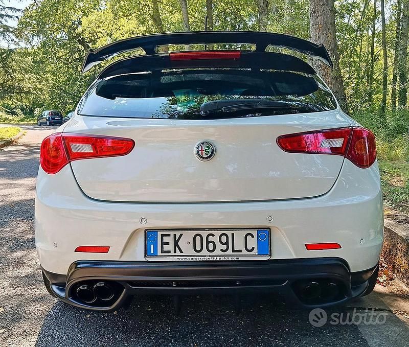 Usata Alfa Romeo Giulietta 200 CV (147 kW) 2012 Bianco Utilitaria