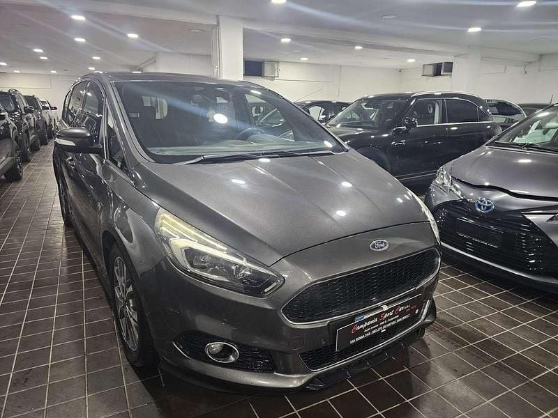 Usata Ford S-MAX ST-Line 150 CV (110 kW) 2019 Grigio montagna metallizzato Monovolume