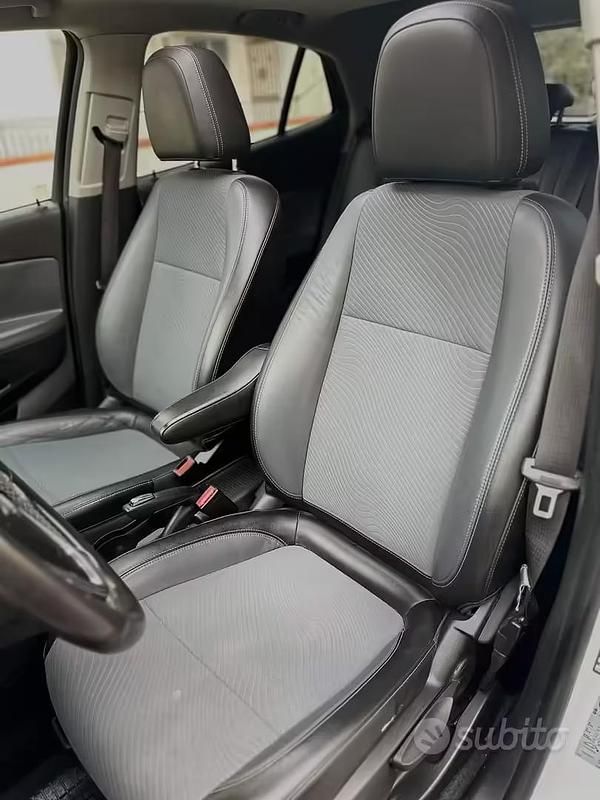 Usata Opel Mokka 140 CV (102 kW) 2014 Bianco SUV