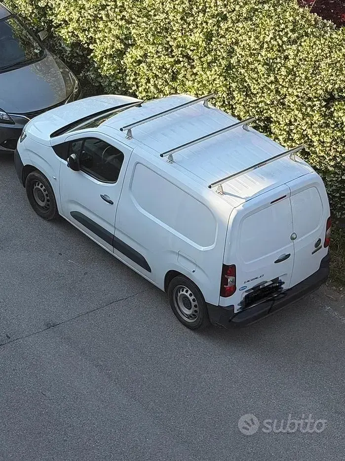 Usata Fiat Doblò 130 CV (95 kW) 2023 Bianco Monovolume