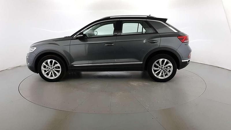 Usata VW T-Roc Style 110 CV (80 kW) 2022 Grigio indinium SUV