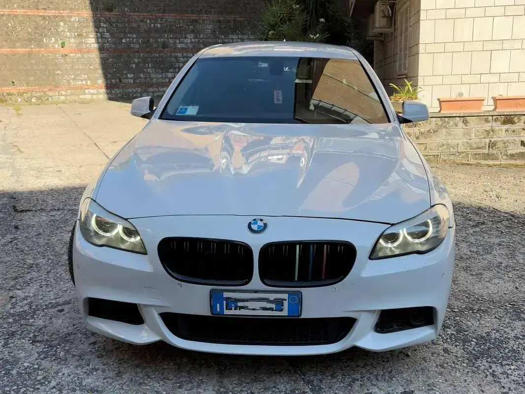 Usata BMW 530 M Sport 258 CV (189 kW) 2012 Bianco Station wagon