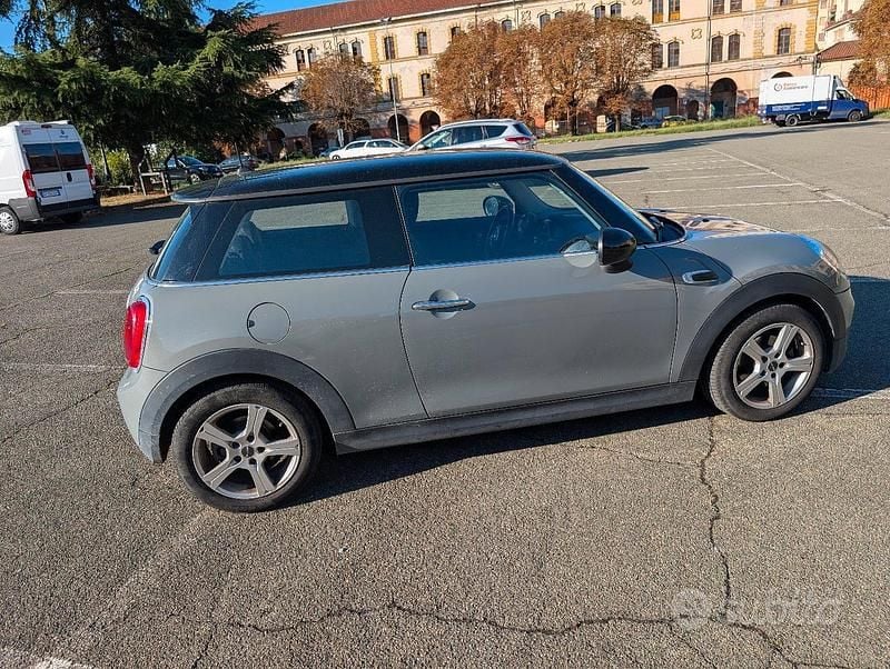 Usata Mini Cooper 116 CV (85 kW) 2014 Grigio Utilitaria