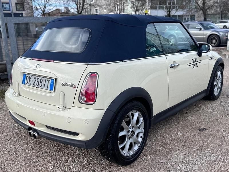 Usata Mini Cooper S Cabriolet 170 CV (125 kW) 2007 Bianco Cabrio