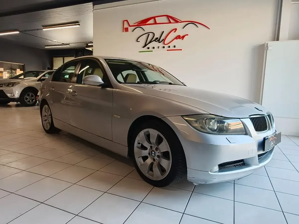 Usata BMW 320 163 CV (119 kW) 2005 Argento Berlina
