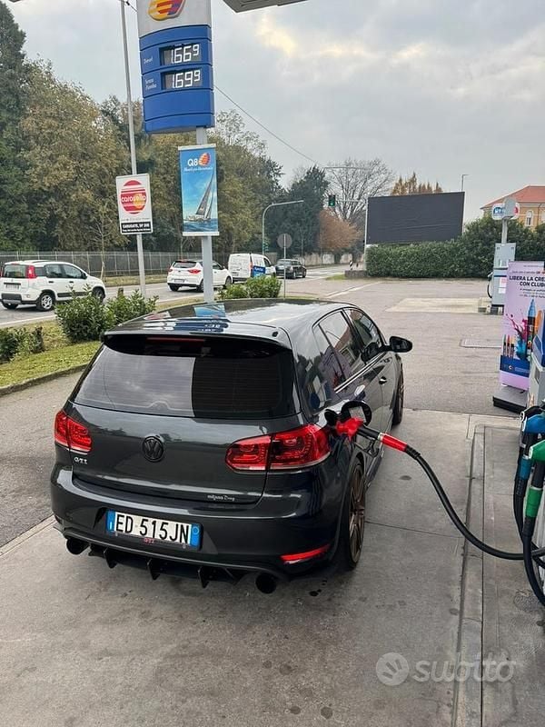 Usata VW Golf VI GTI 211 CV (155 kW) 2010 Utilitaria