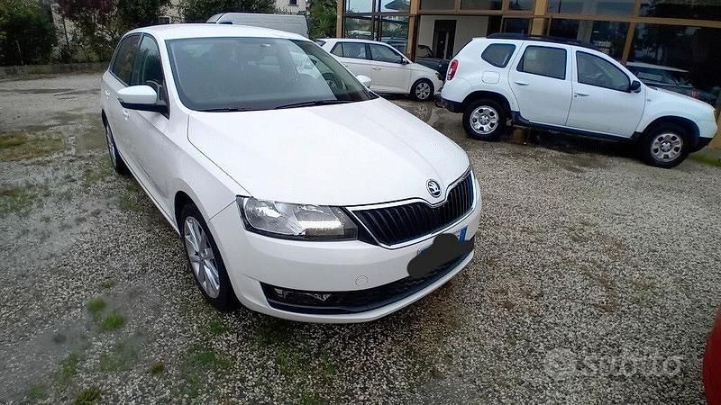 Usata Skoda Rapid Ambition 90 CV (66 kW) 2018 Bianco Berlina