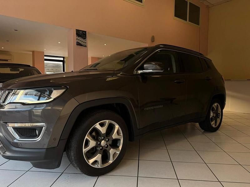 Usata Jeep Compass Limited 120 CV (88 kW) 2019 Grigio SUV