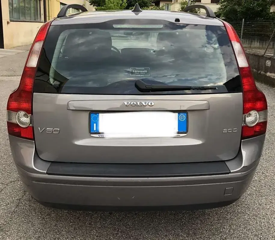 Usata Volvo V50 Momentum 136 CV (100 kW) 2007 Station wagon