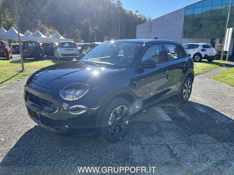 Nuova Fiat 600 Icon 145 CV (106 kW) 2025 Nero SUV