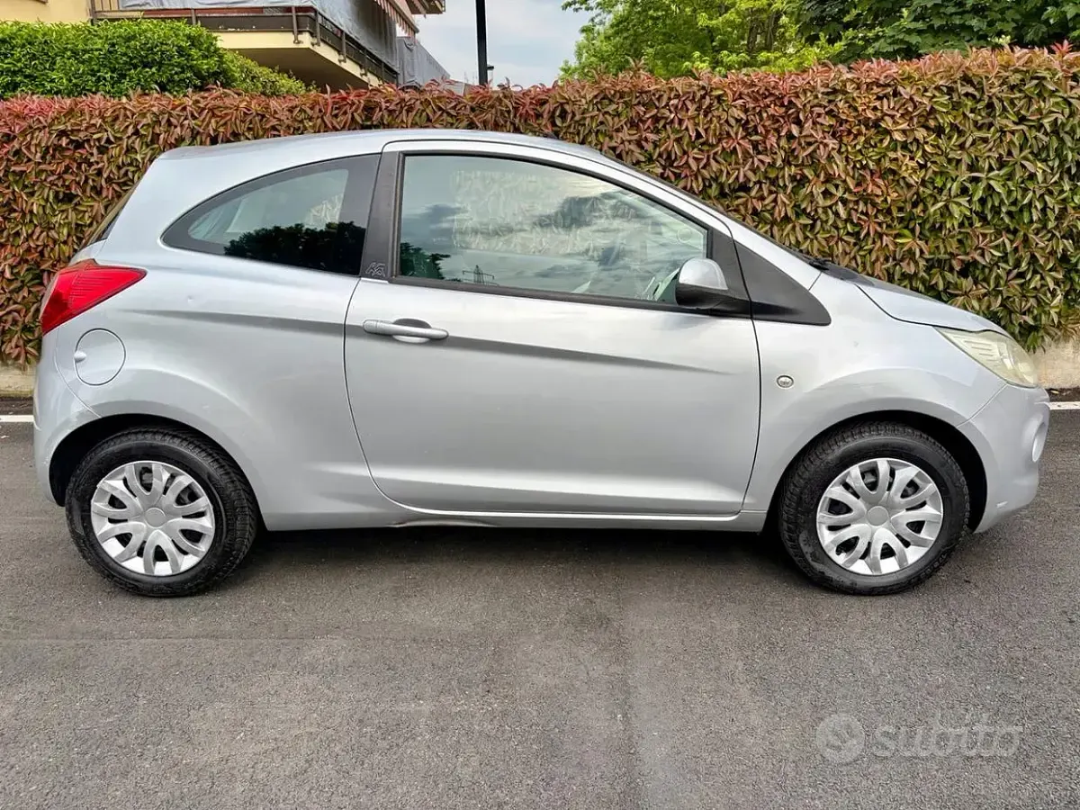 Usata Ford Ka 69 CV (50 kW) 2010 Grigio Utilitaria