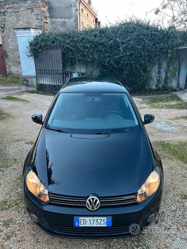 Usata VW Golf VI 105 CV (77 kW) 2009 Nero Utilitaria