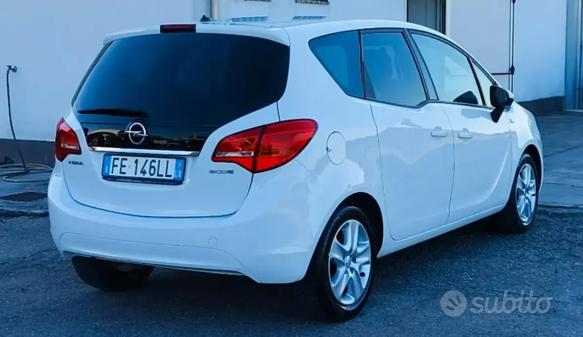 Usata Opel Meriva Cosmo 120 CV (88 kW) 2016 Other Monovolume