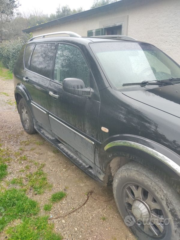 Nero Usata 2004 Ssangyong (KGM) Rexton SUV | 1000 € (Super prezzo) - Immagine 1/4