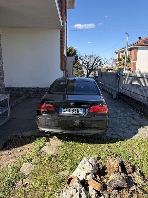 Usata BMW 320 177 CV (130 kW) 2009 Coupé