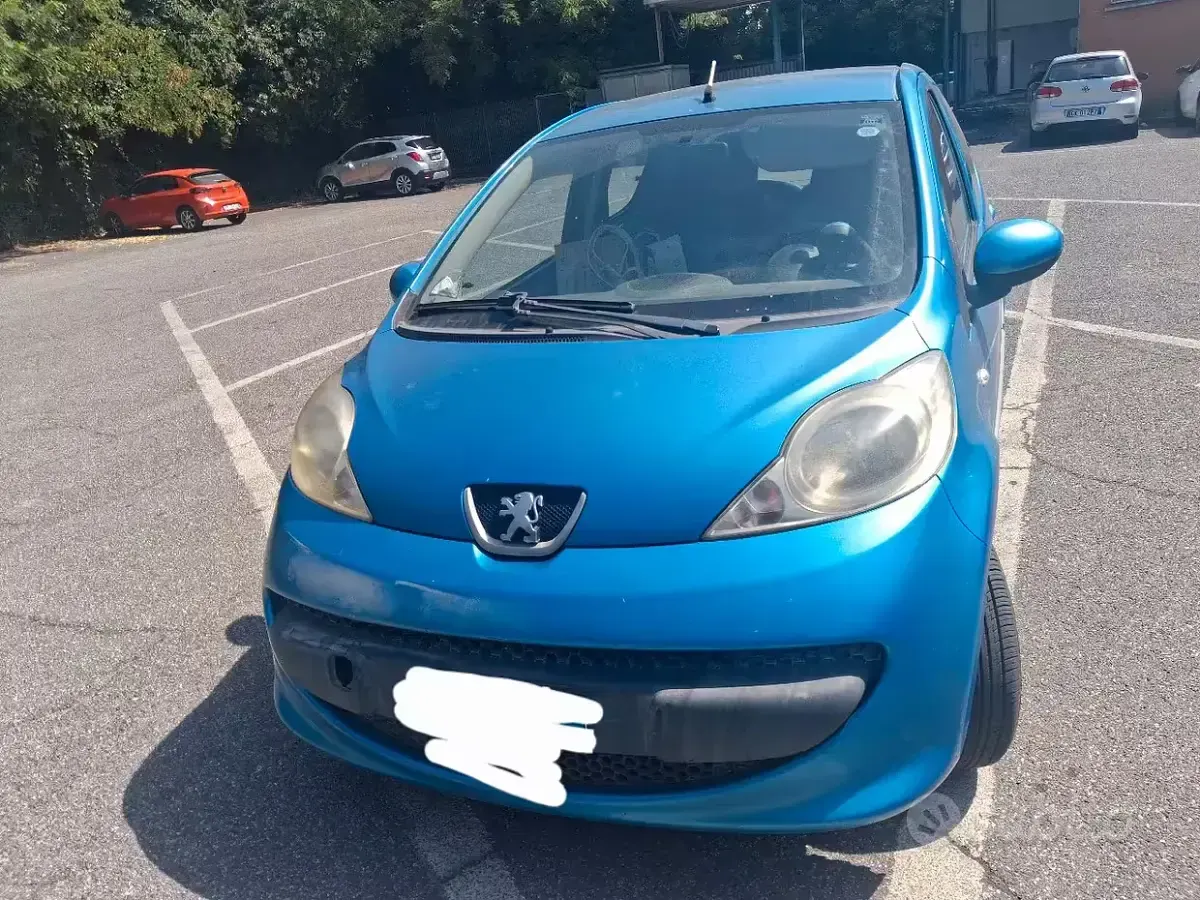 Usata Peugeot 107 68 CV (50 kW) 2008 Bluazzurro Utilitaria