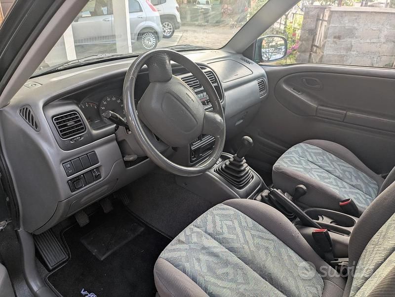 Usata Suzuki Grand Vitara 94 CV (69 kW) 1998 SUV