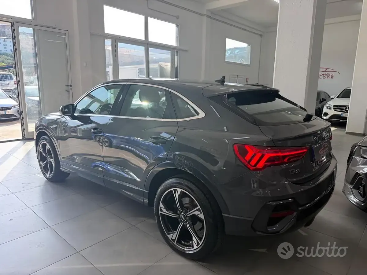 Usata Audi Q3 Sportback S-Line 150 CV (110 kW) 2023 Grigio SUV