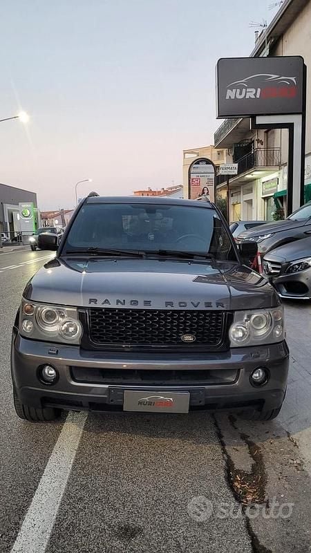 Grigio Usata 2009 Land Rover Range Rover Sport HSE SUV | 6900 € (Ottimo prezzo) - Immagine 1/4