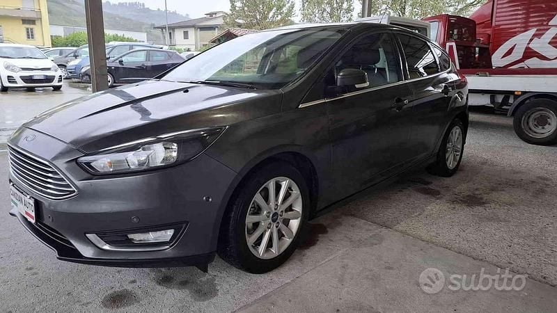 Usata Ford Focus Titanium 125 CV (91 kW) 2015 Antracite Berlina