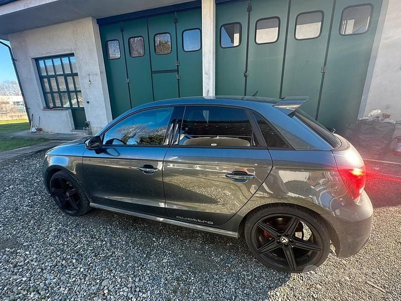 Grigio Usata 2016 Audi S1 Sportback Performance Due volumi | 22.750 € (Buon prezzo) - Immagine 1/4