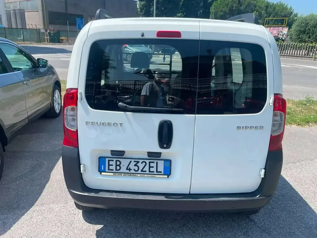 Usata Peugeot Bipper 86 CV (63 kW) 2011 Bianco Monovolume
