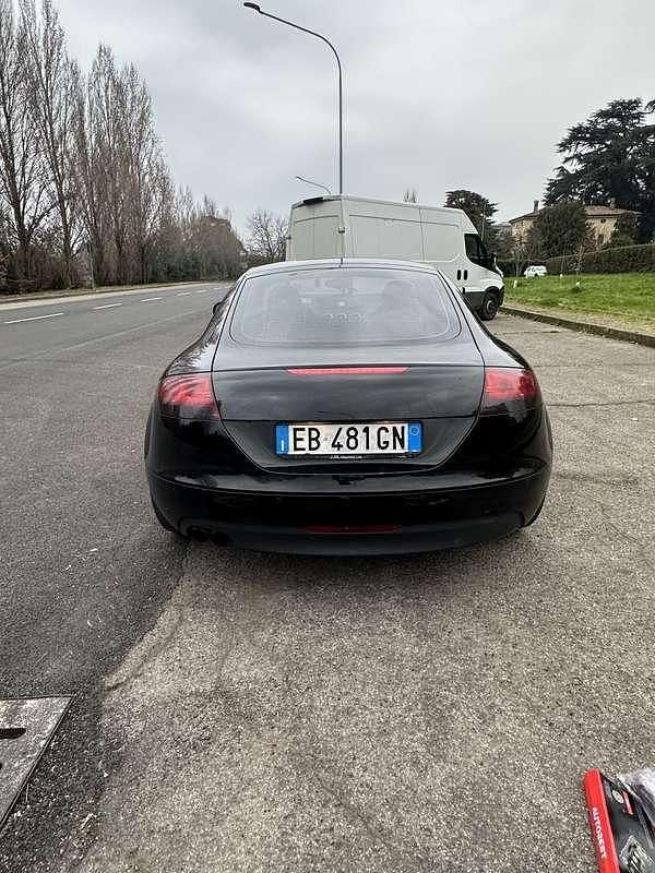 Begagnad Audi TT 160 HK (117 kW) 2010 Sportkupé