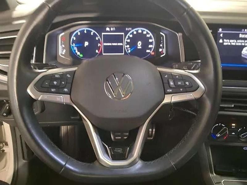 Begagnad VW Taigo R-line 110 HK (80 kW) 2022 Grå SUV