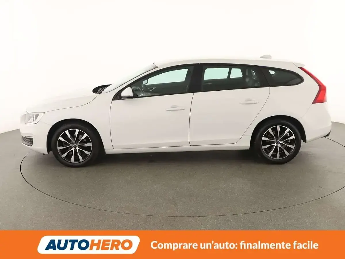 Usata Volvo V60 Dynamic 120 CV (88 kW) 2018 Bianco Station wagon