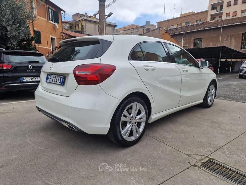 Usata Mercedes A180 Premium 109 CV (80 kW) 2016 Bianco Berlina