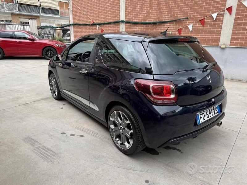 Usata DS Automobiles DS3 Sport Chic 110 CV (80 kW) 2016 Blu Coupé