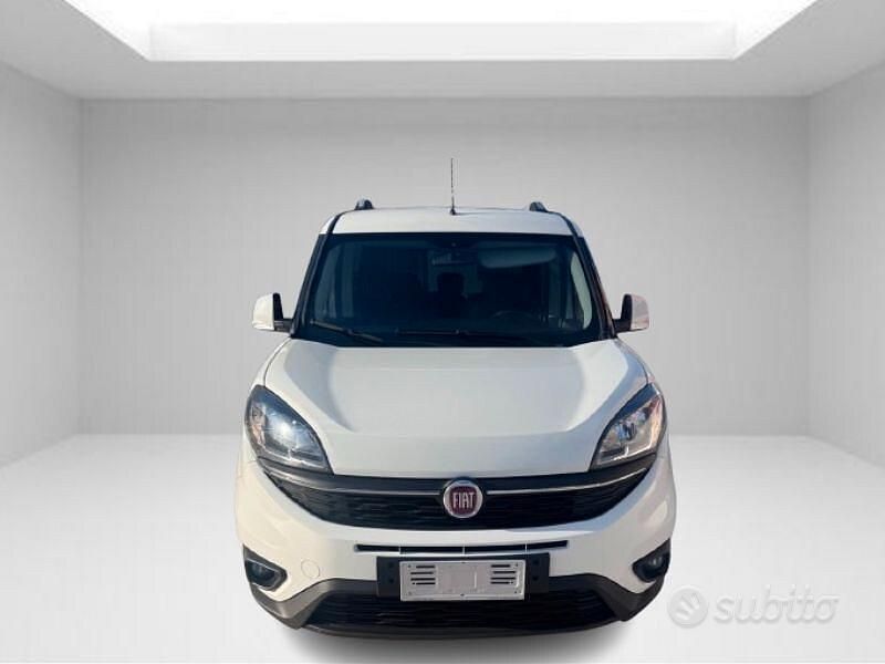 Usata Fiat Doblò 120 CV (88 kW) 2019 Bianco Monovolume