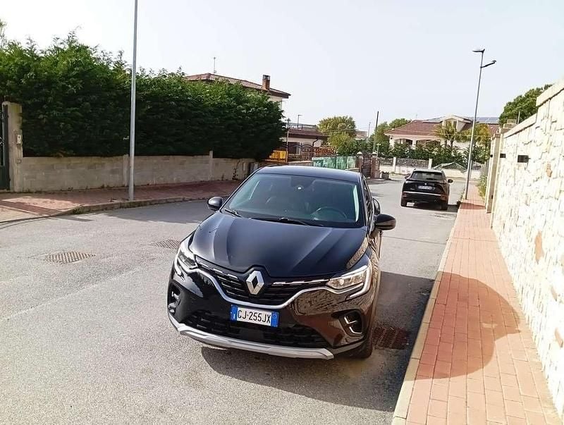 Usata Renault Captur Initiale Paris 160 CV (117 kW) 2022 SUV