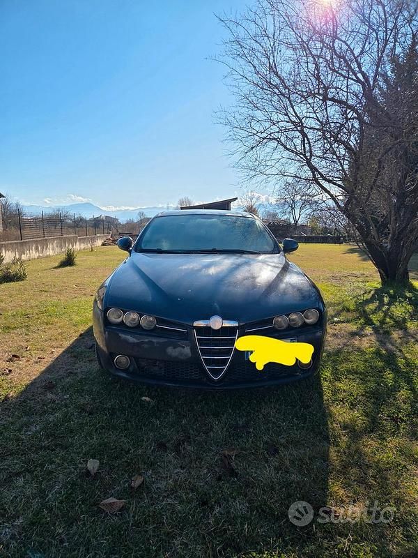 Nero Usata 2007 Alfa Romeo 159 Station wagon | 2500 € - Immagine 1/4