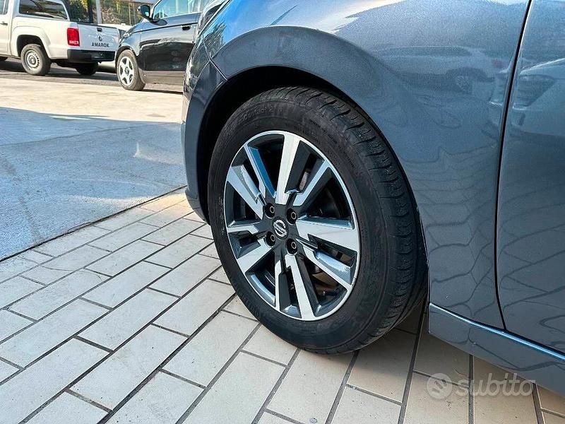 Usata Nissan Micra Acenta 90 CV (66 kW) 2017 Grigio Berlina