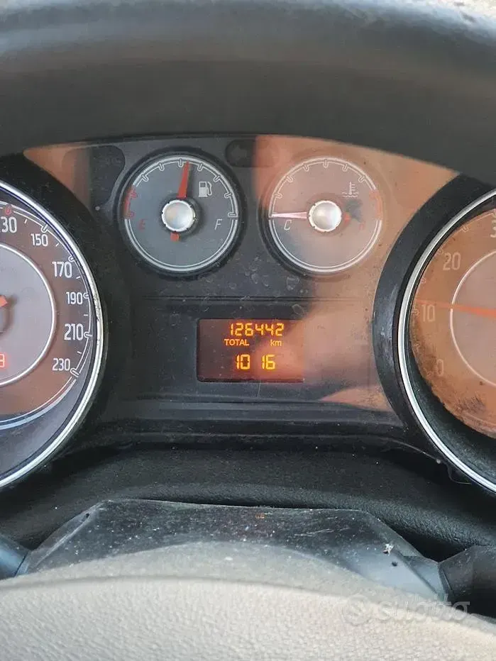 Usata Fiat Punto Evo 65 CV (47 kW) 2010 Nero Utilitaria