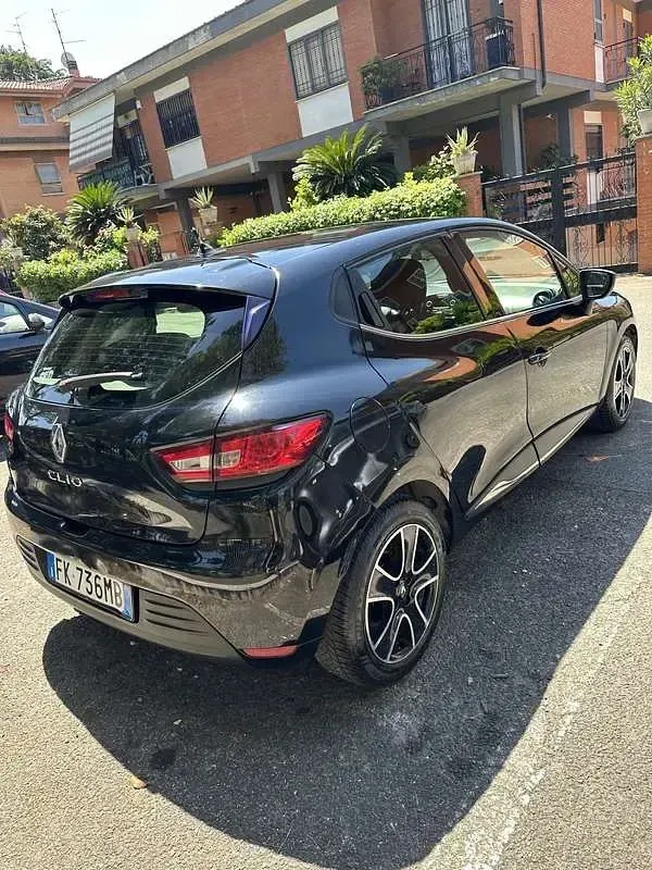 Occasion Renault Clio IV 73 PK (53 kW) 2017 Sedan
