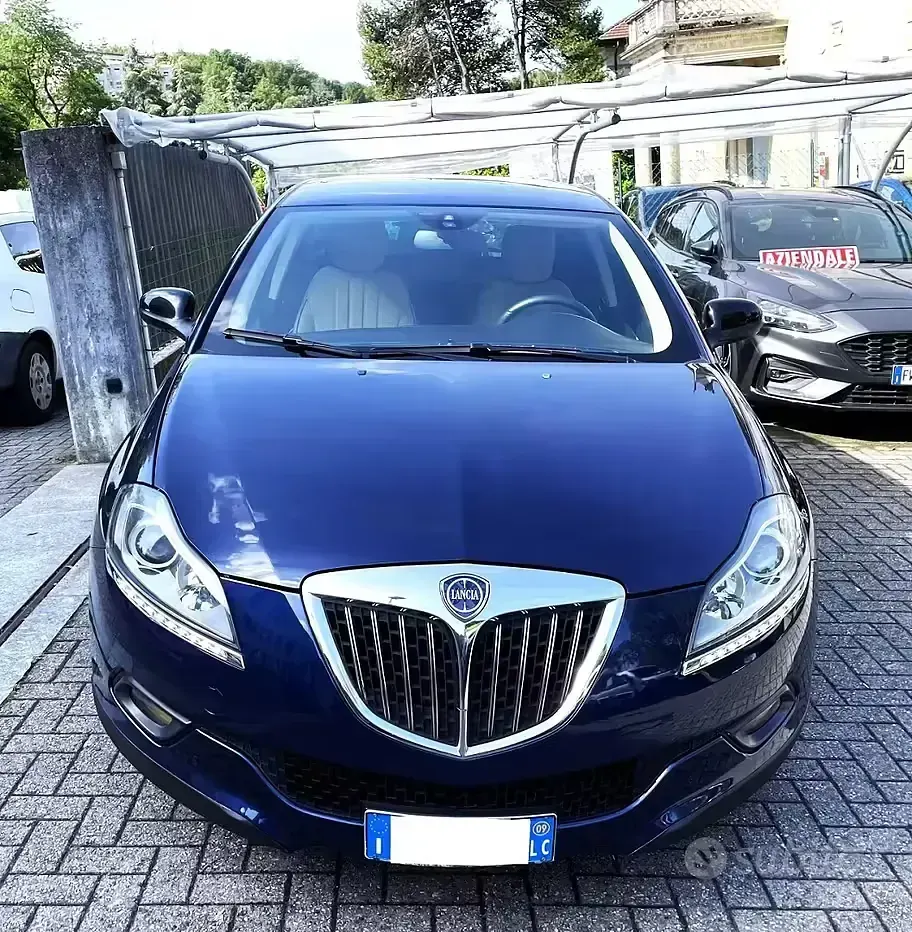Usata Lancia Delta 150 CV (110 kW) 2009 Blu Utilitaria