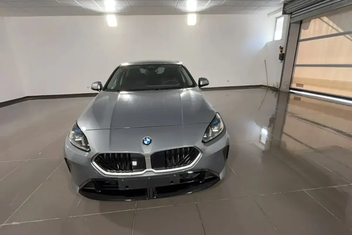 Usata BMW 118 M Sport 150 CV (110 kW) 2025 Bianco pastello Utilitaria