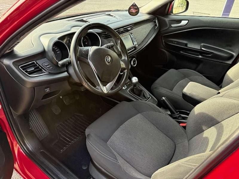 Usata Alfa Romeo Giulietta 120 CV (88 kW) 2016 Alfa Utilitaria