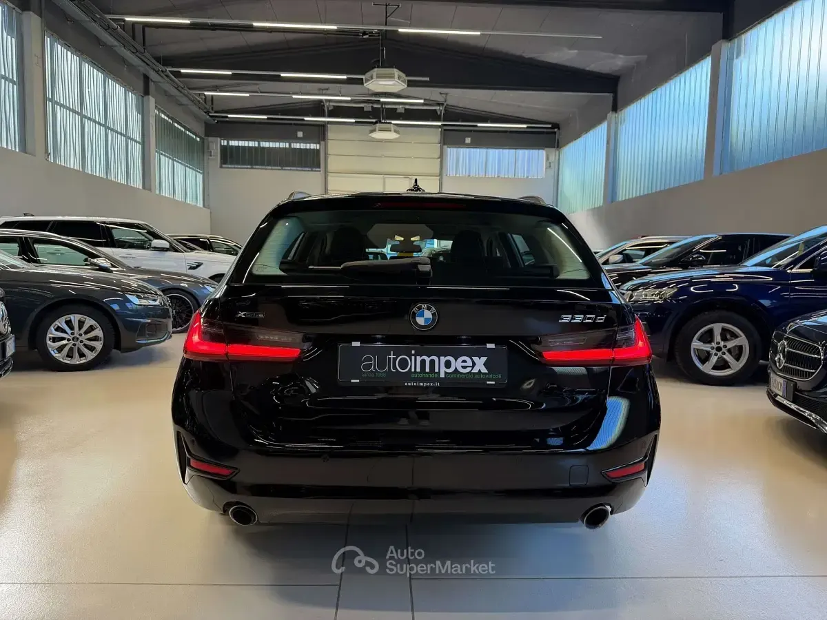 Usata BMW 330 Advantage 265 CV (194 kW) 2020 Nero Station wagon